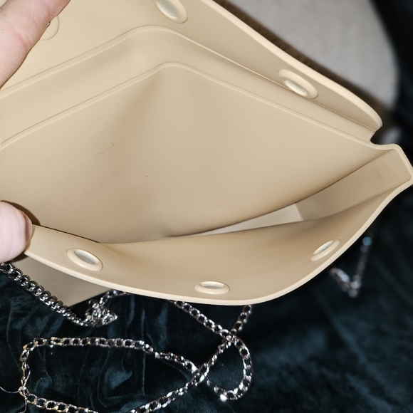 Silicone Makup Bag - Picture 5 of 6